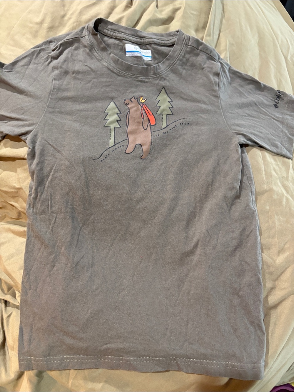Columbia Gray Bear with Red Backpack Short Sleeve Tee